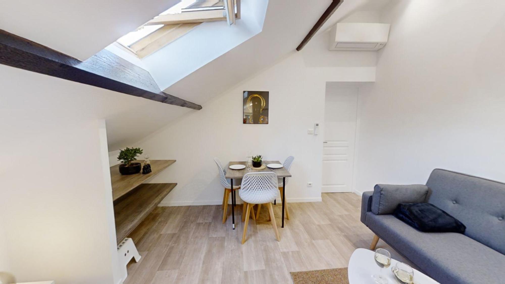 Calme Au Bord De Seine A Melun Avec Jardin Terrasses Et Vue Sur La Seine Apartment Le Mee-sur-Seine